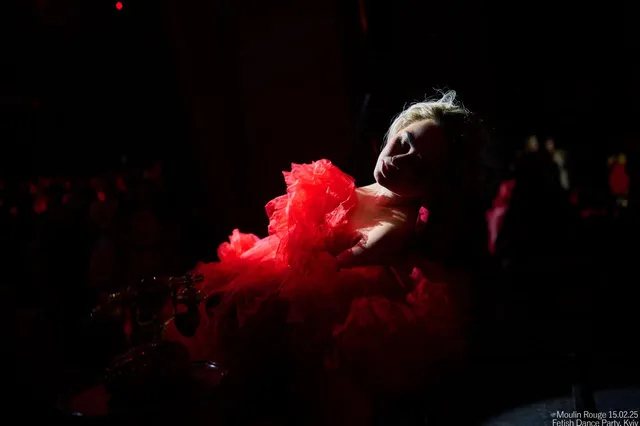 Moulin Rouge — 16