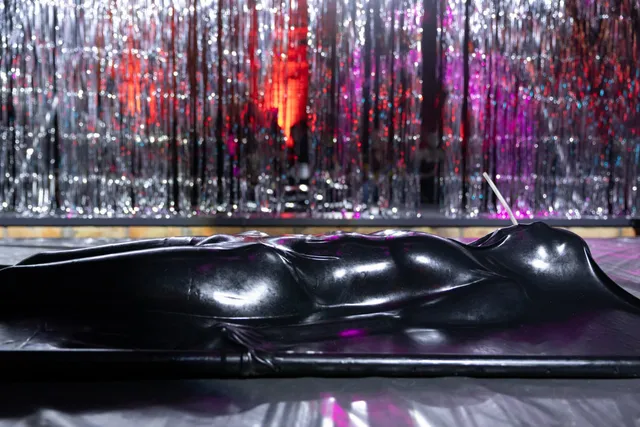 Disco Glam — 19