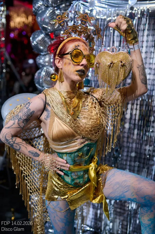 Disco Glam — 6